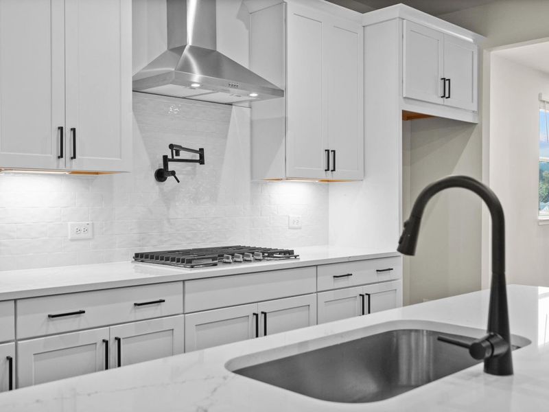 Representative interior finishes for a home built from the The Glenwood D by Davidson Homes LLC in Kelly Preserve, Loganville (Image 17).