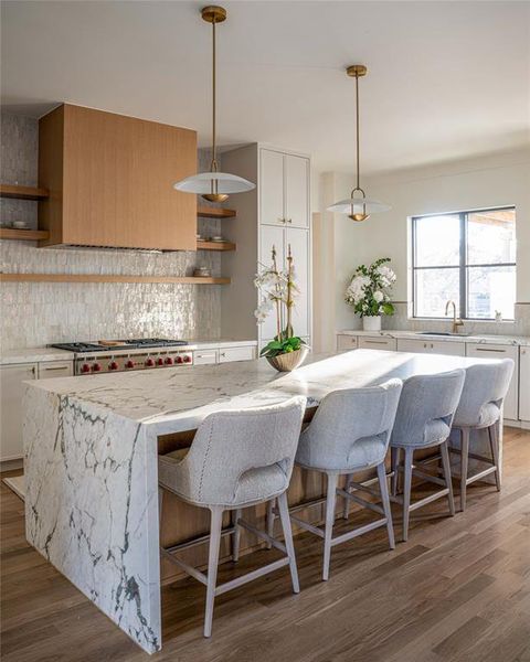 Furnished interior view inside a new home in , Dallas (Image 25).