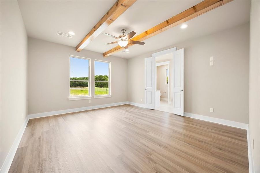 Spacious, unfurnished interior of a new home in , Terrell (Image 27). Spacious, unfurnished interior of a new home in , Terrell (Image 27).