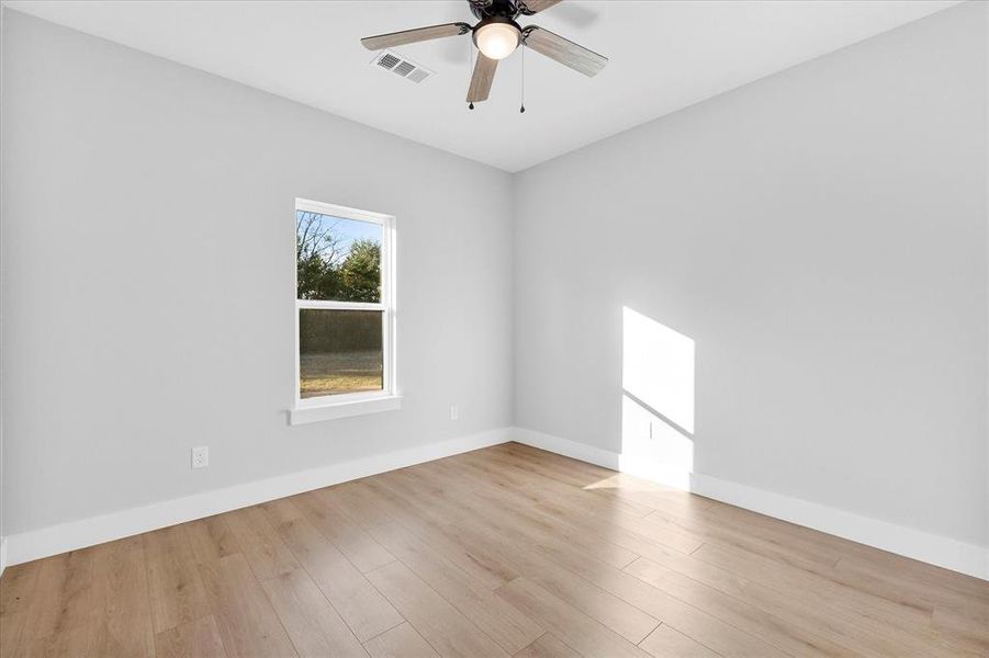 Spacious, unfurnished interior of a new home in , Caddo Mills (Image 17).