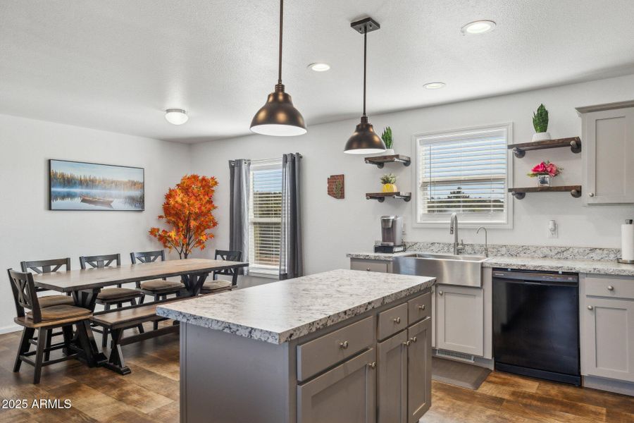 7-web-or-mls-2314-e-clear-point-way 7-web-or-mls-2314-e-clear-point-way