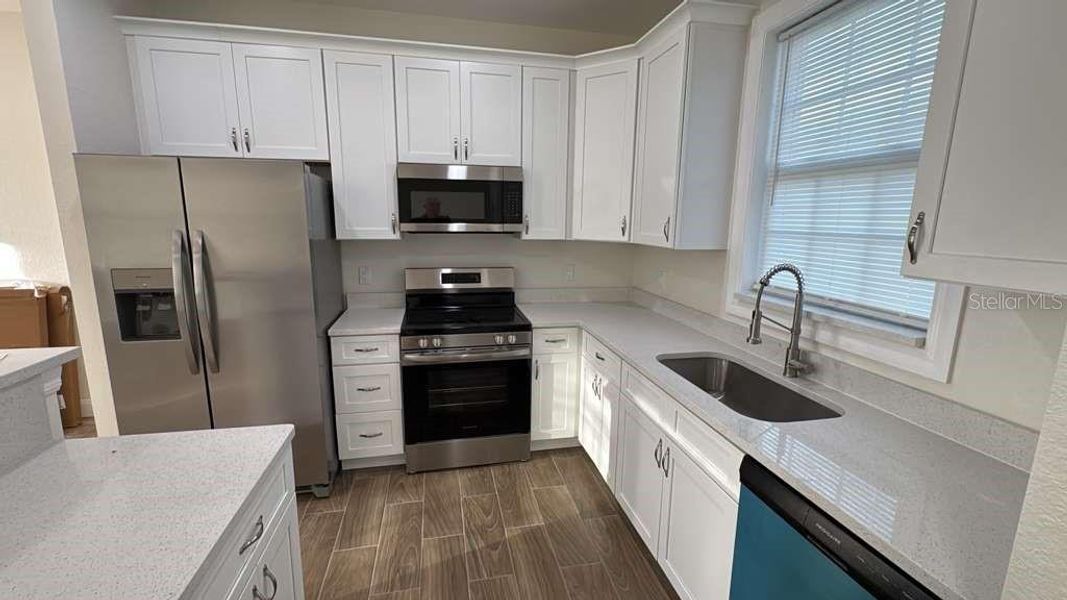 Furnished interior view inside a new home in , Sebring (Image 6).