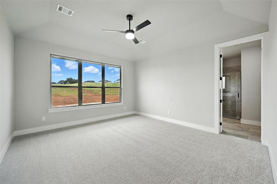 Spacious, unfurnished interior of a new home in Rocky Top Ranch, Reno (Image 14). Spacious, unfurnished interior of a new home in Rocky Top Ranch, Reno (Image 14).