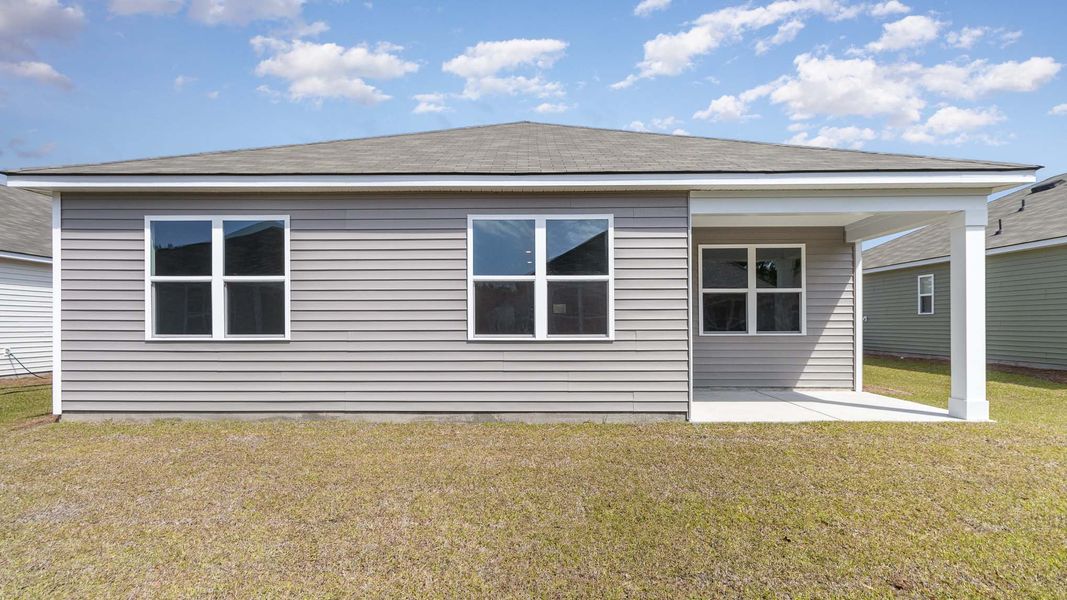 Exterior details and patio area of a home in Summerville, Darlington (Image 4).