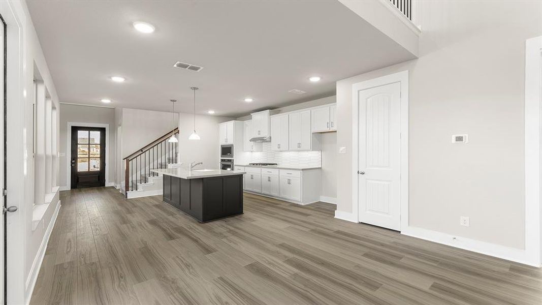 14. 1413 Clare - Dining (2) 14. 1413 Clare - Dining (2)