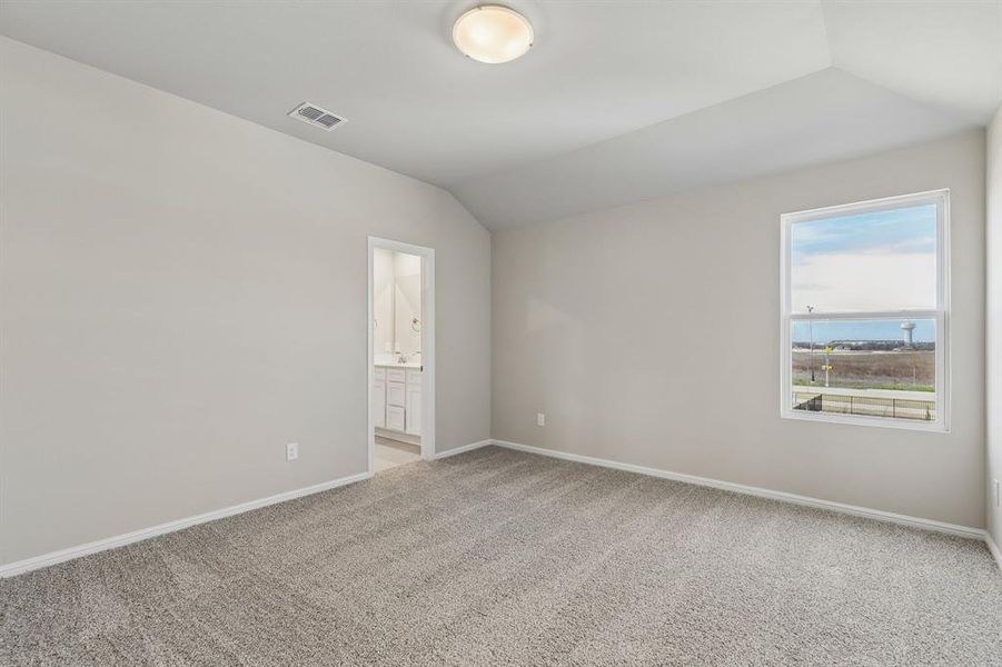 Spacious, unfurnished interior of a new home in AnaCapri, Anna (Image 13).