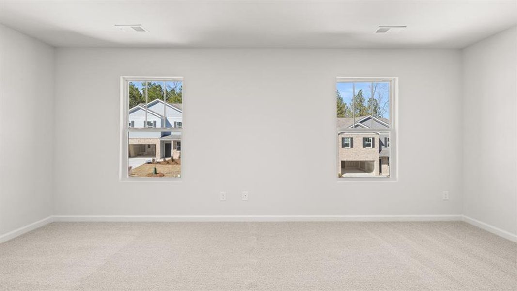 Spacious, unfurnished interior of a new home in Oaks at Cedar Grove, Fairburn (Image 30).