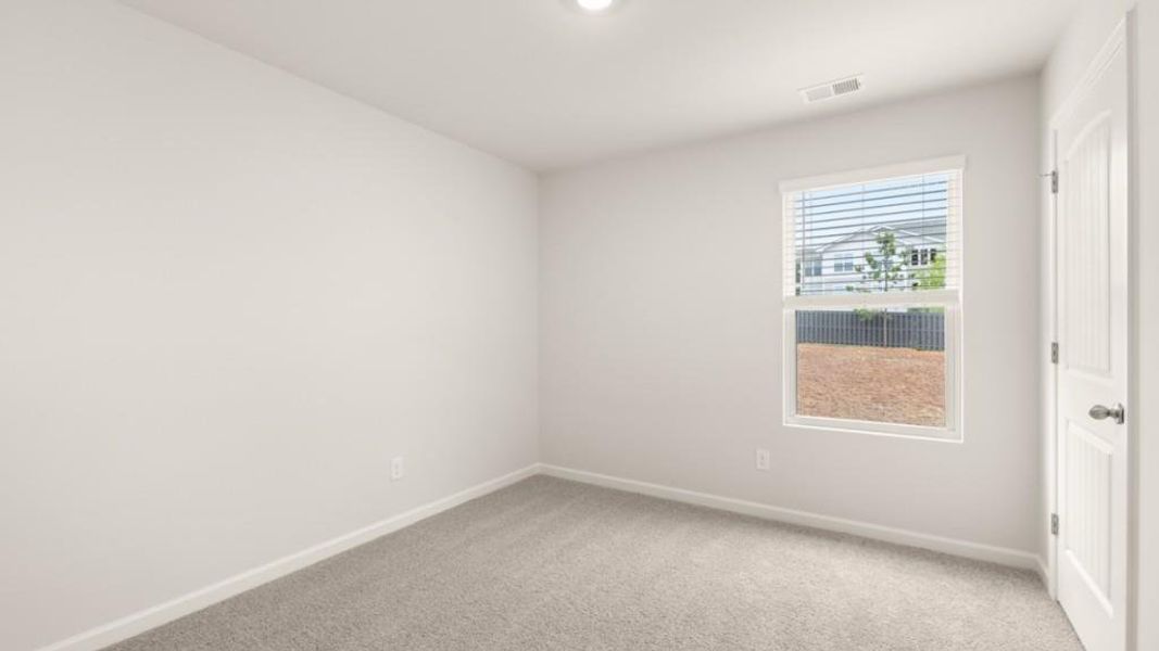 Spacious, unfurnished interior of a new home in Carlton, Douglasville (Image 14).