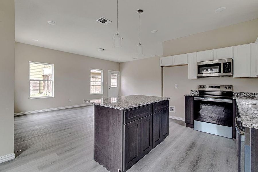 Furnished interior view inside a new home in , Fort Worth (Image 12).