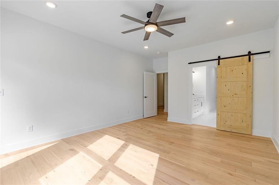 Spacious, unfurnished interior of a new home in , Gainesville (Image 46).
