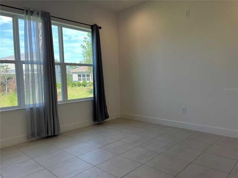 Spacious, unfurnished interior of a new home in , Wesley Chapel (Image 23).