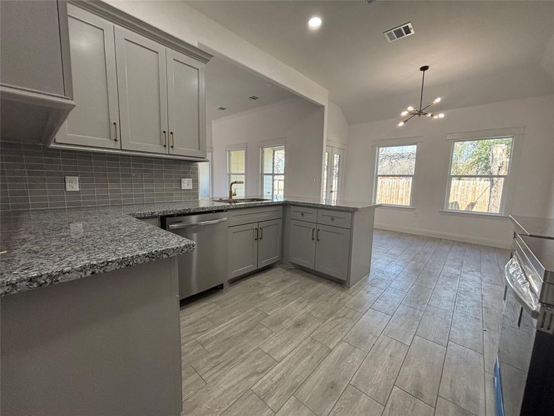 Image 19 of a home in .