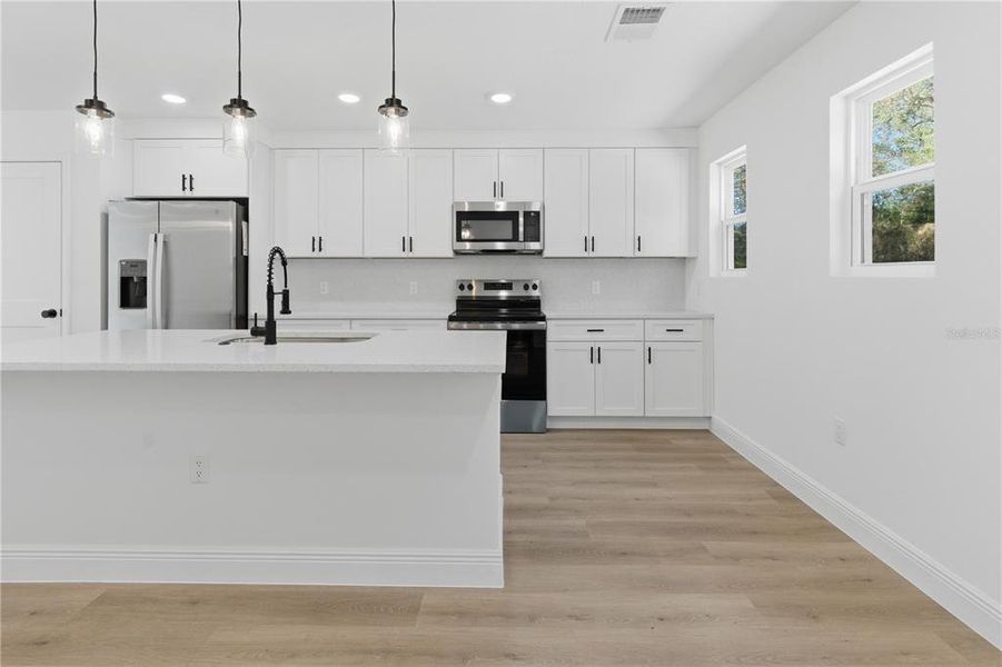 Furnished interior view inside a new home in , Altamonte Springs (Image 4).