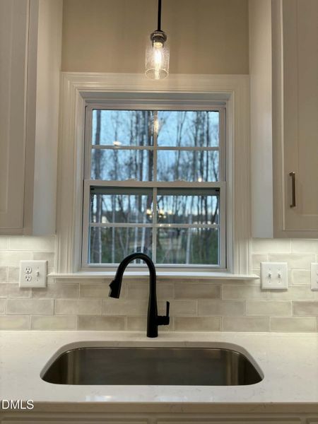 91f46edb-b4cc-411e-b791-79861953b34d