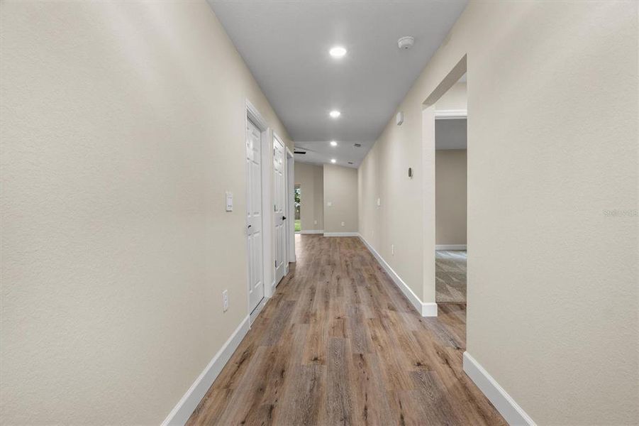 Spacious, unfurnished interior of a new home in , Eagle Lake (Image 14).