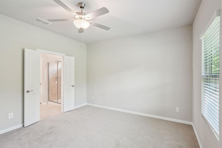 Photo is not of the actual home, but is an inspirational photo of builder’s model home and may depict options, furnishings, and/or decorator features that are not included.