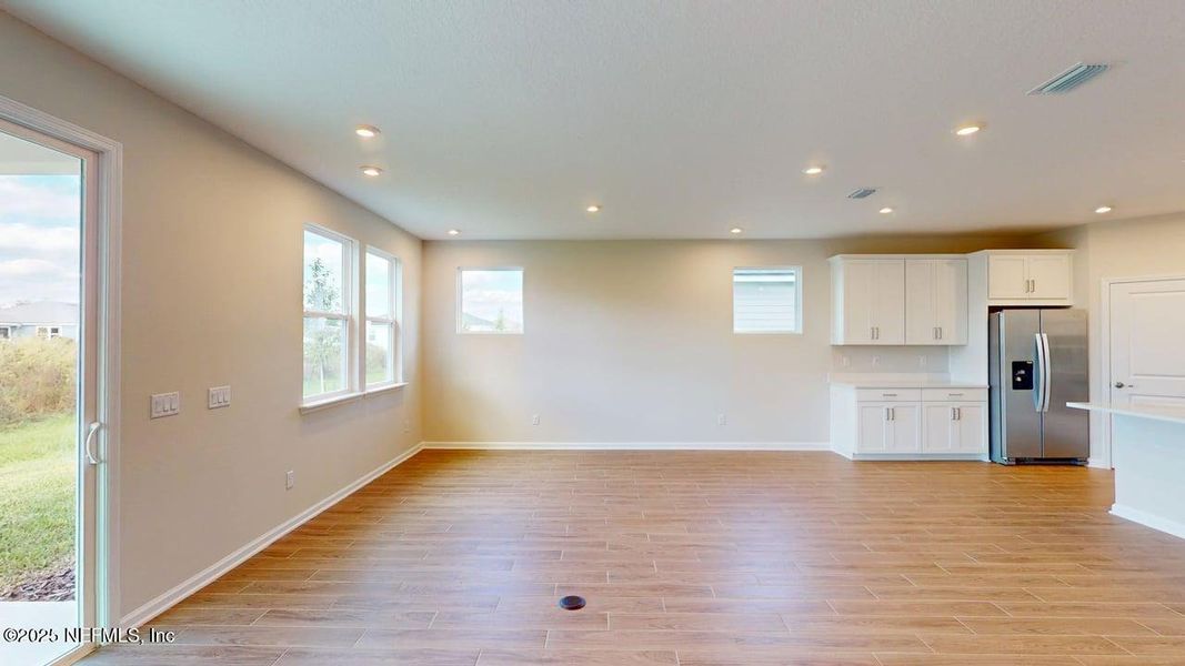 Spacious, unfurnished interior of a new home in Lakes at Bella Lago, Green Cove Springs (Image 7). Spacious, unfurnished interior of a new home in Lakes at Bella Lago, Green Cove Springs (Image 7).