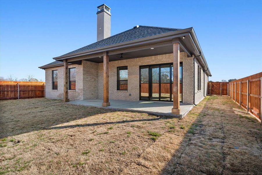 Exterior details and patio area of a home in , Red Oak (Image 3).