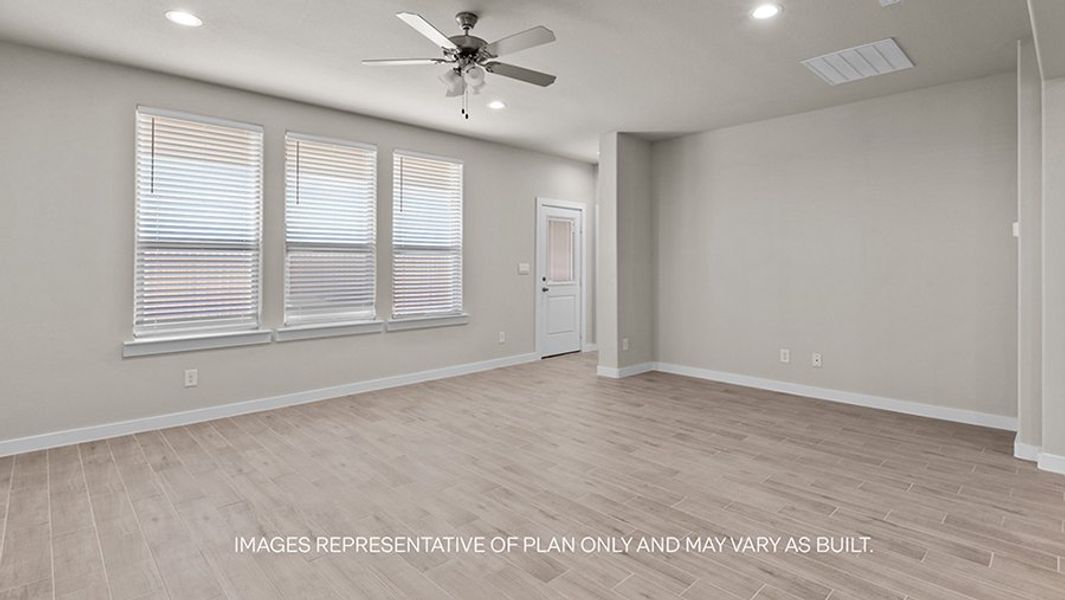 Spacious, unfurnished interior of a new home in Westmont, Lubbock (Image 9).