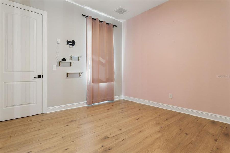 Spacious, unfurnished interior of a new home in , Wesley Chapel (Image 25).