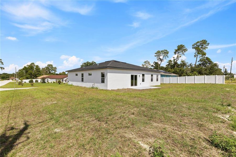Exterior details and patio area of a home in , Ocala (Image 4). Exterior details and patio area of a home in , Ocala (Image 4).