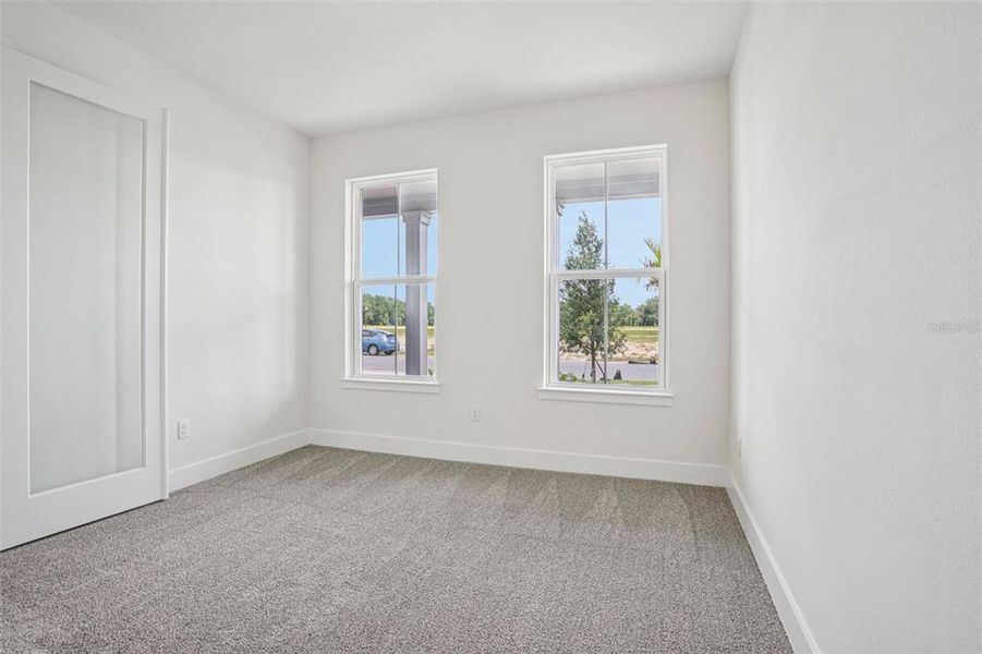 Spacious, unfurnished interior of a new home in Trailside, Mount Dora (Image 27).