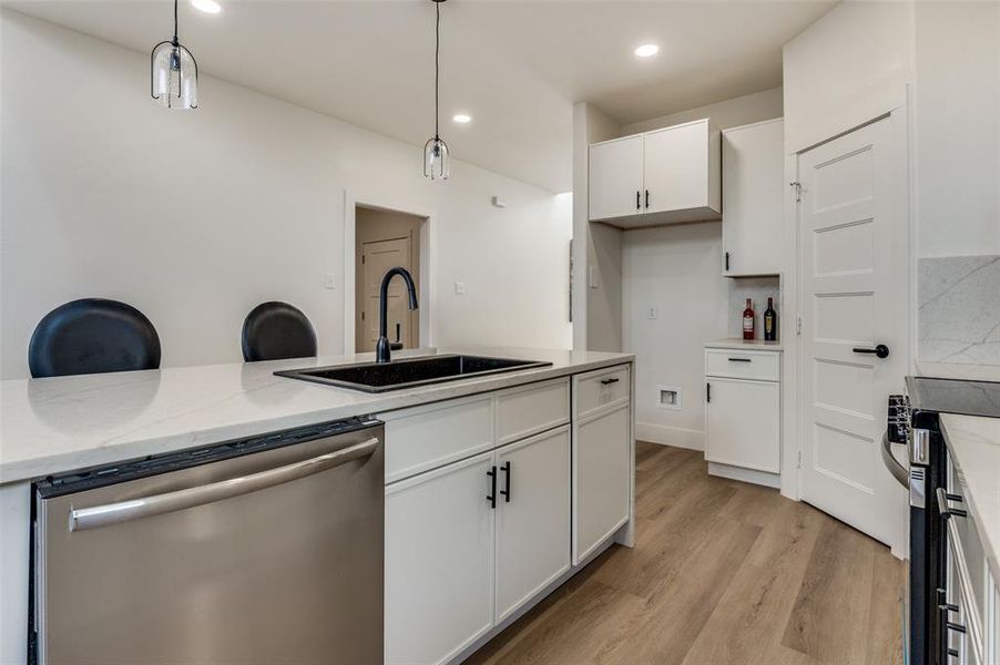 Furnished interior view inside a new home in , Dallas (Image 38).