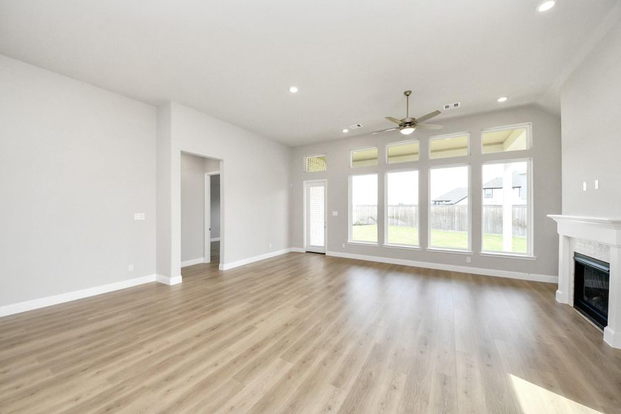 Spacious, unfurnished interior of a new home in Bridgeland: Heritage Collection, Cypress (Image 25). Spacious, unfurnished interior of a new home in Bridgeland: Heritage Collection, Cypress (Image 25).