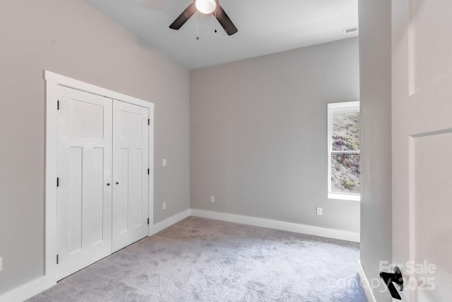 Spacious, unfurnished interior of a new home in , Asheville (Image 25).