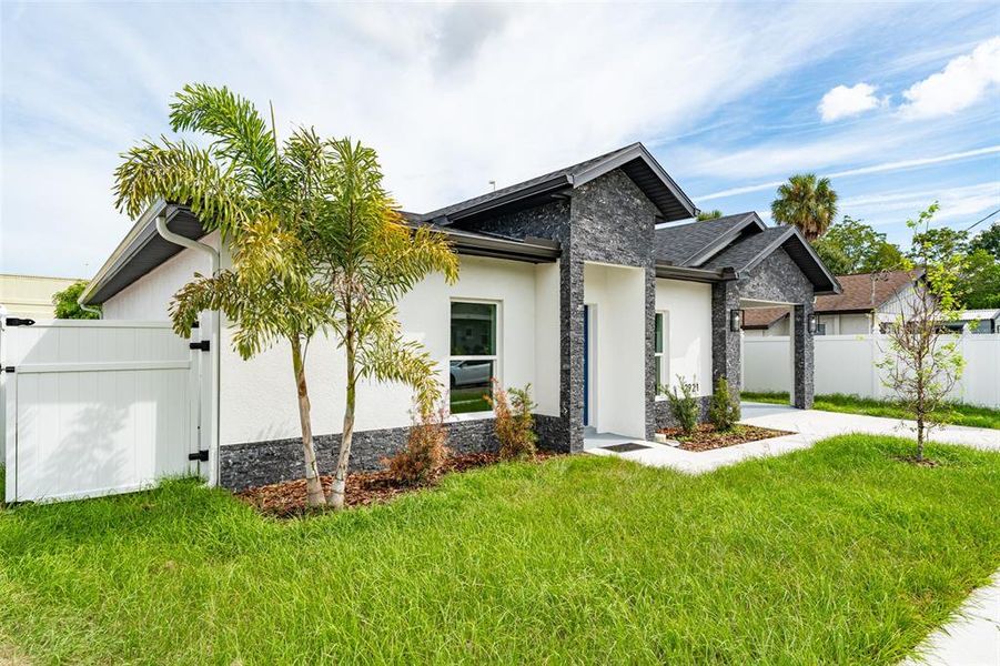 Image 42 of a home in .