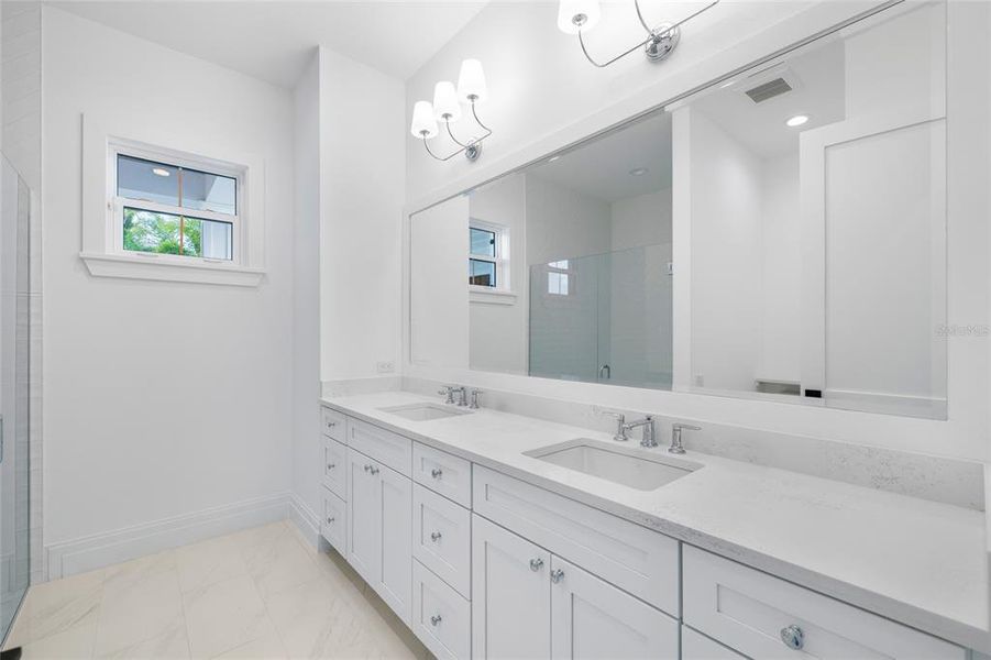 Furnished interior view inside a new home in , Boca Grande (Image 17).