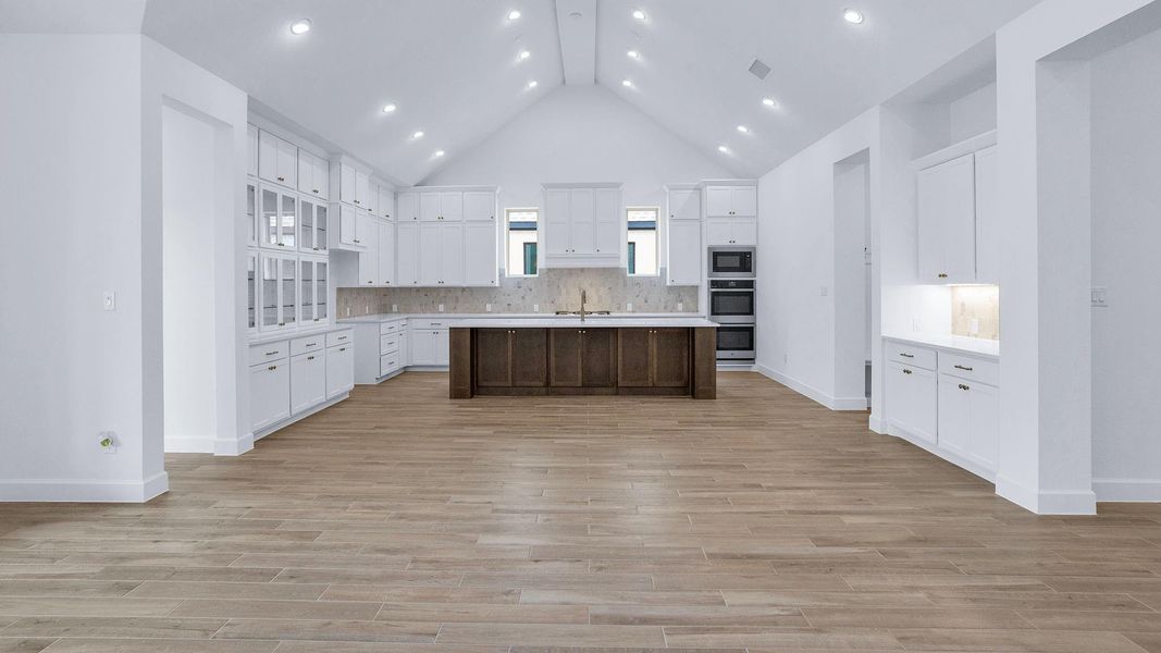 Spacious, unfurnished interior of a new home in Evergreen, Conroe (Image 15). Spacious, unfurnished interior of a new home in Evergreen, Conroe (Image 15).