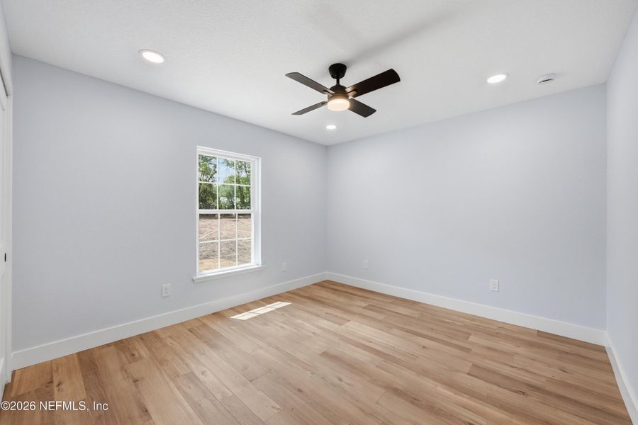 Spacious, unfurnished interior of a new home in , Palatka (Image 11).