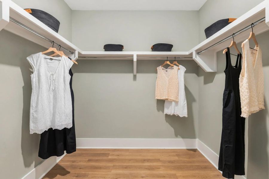 Wellsley Primary Closet