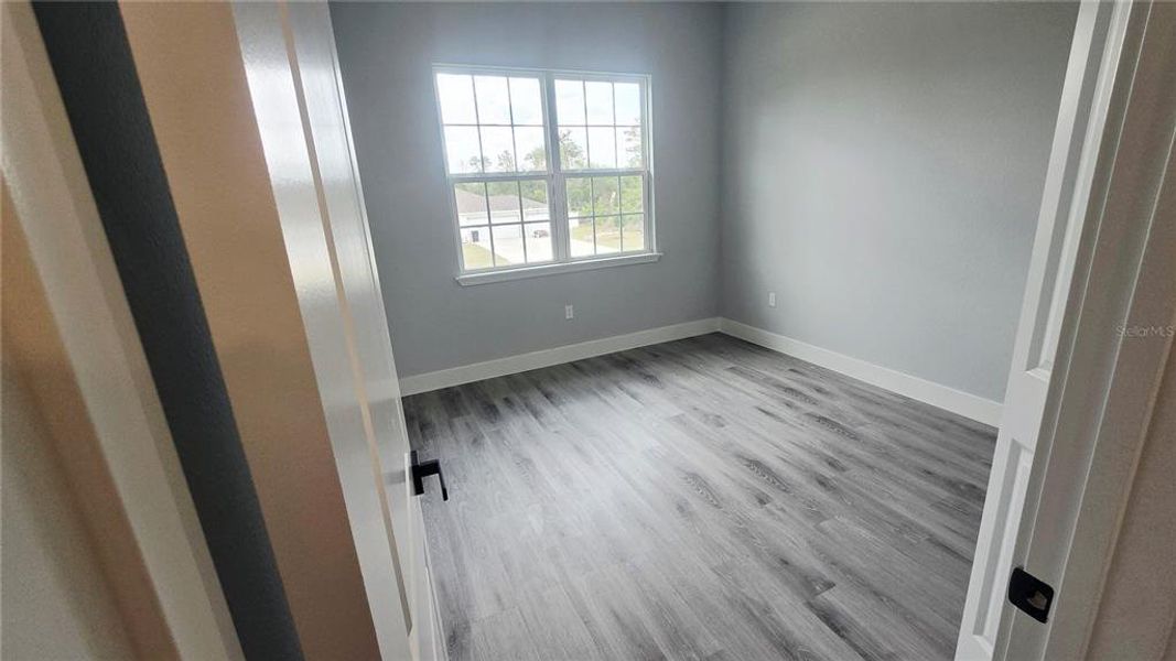 Spacious, unfurnished interior of a new home in , Ocala (Image 37).