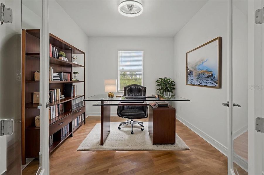 Virtually staged den