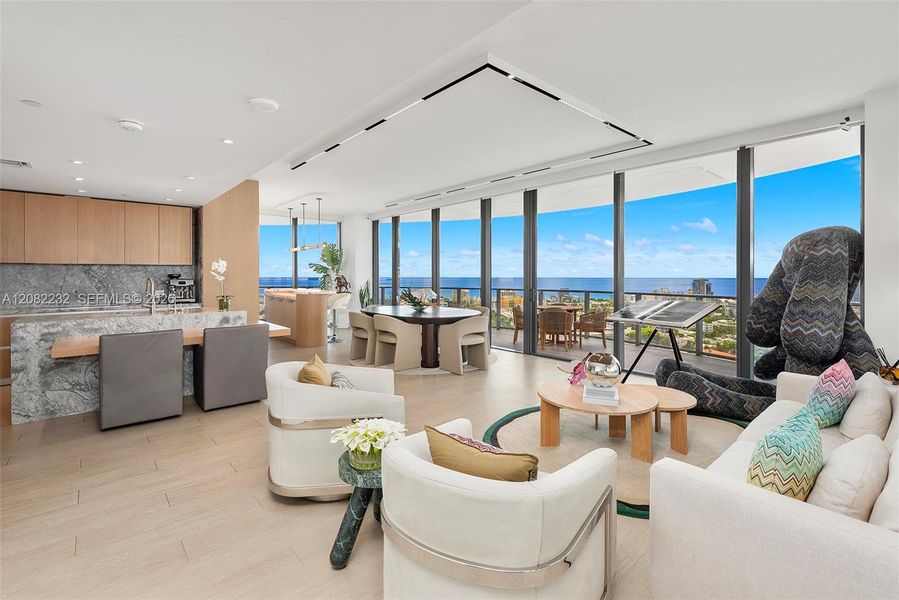 Community amenities in , Miami Beach (Image 55).