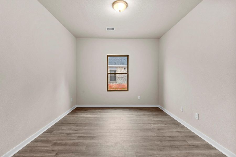 Spacious, unfurnished interior of a new home in Westridge Cove 40', Conroe (Image 22).