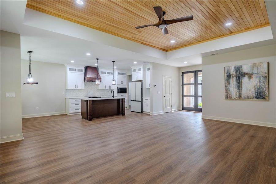 Spacious, unfurnished interior of a new home in , Rome (Image 25). Spacious, unfurnished interior of a new home in , Rome (Image 25).