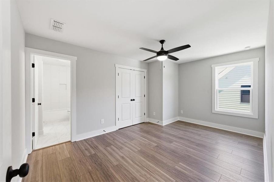 Spacious, unfurnished interior of a new home in Ferguson Corners, Emerson (Image 39).
