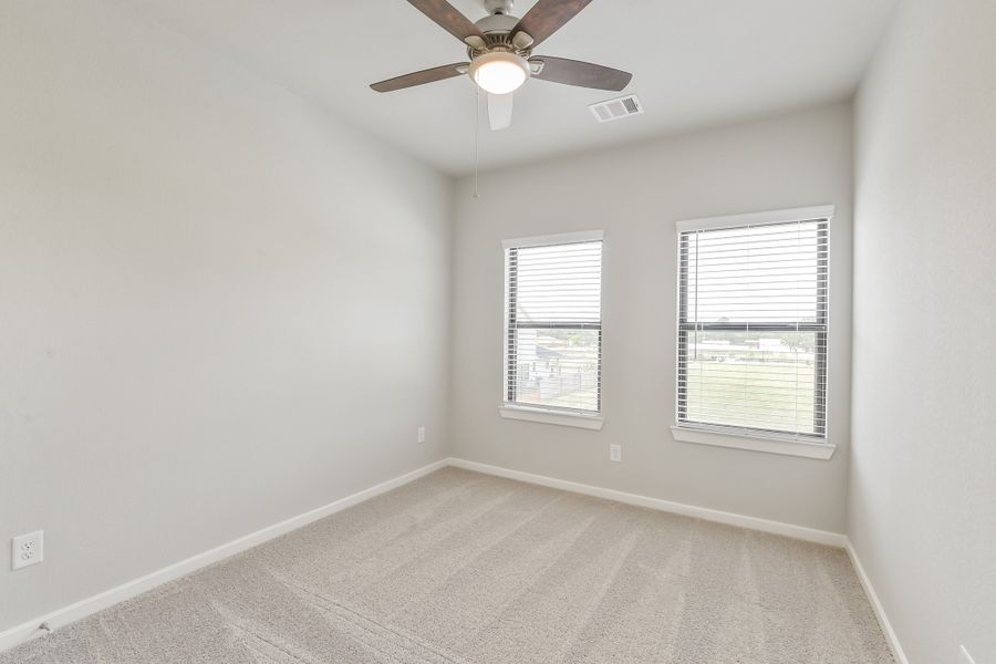 Spacious, unfurnished interior of a new home in Summer Place  35', Montgomery (Image 46).