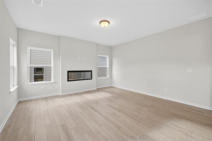 Spacious, unfurnished interior of a new home in Roxeywood Park, Winder (Image 32). Spacious, unfurnished interior of a new home in Roxeywood Park, Winder (Image 32).