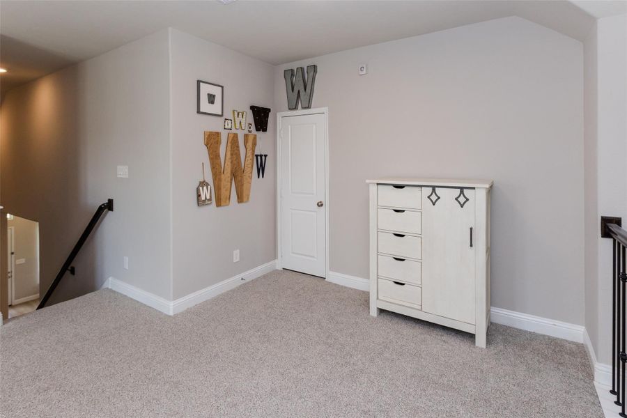 Spacious, unfurnished interior of a new home in , Tomball (Image 21).