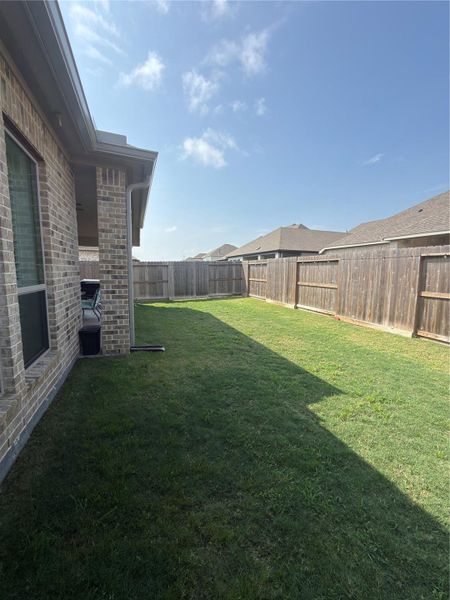 Exterior details and patio area of a home in Riceland, Mont Belvieu (Image 3).