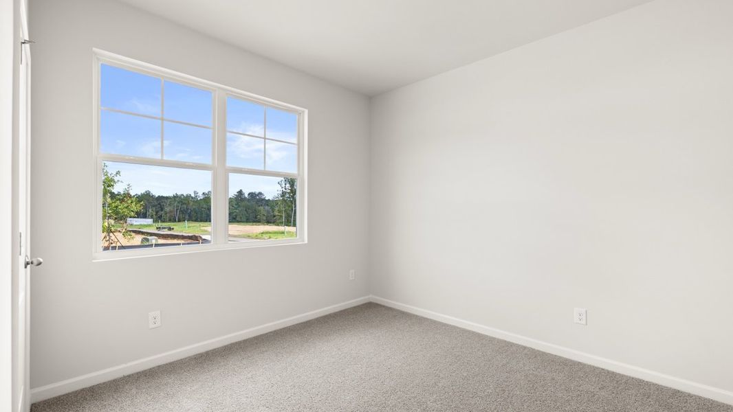 Representative unfurnished interior of a home built from the Cali by D.R. Horton in Sheffield Highlands, Dallas (Image 35).