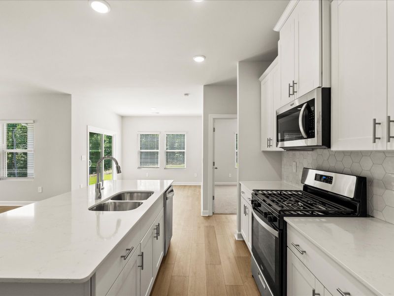 Welcome to the Chandler floorplan at Holland Park. Welcome to the Chandler floorplan at Holland Park.