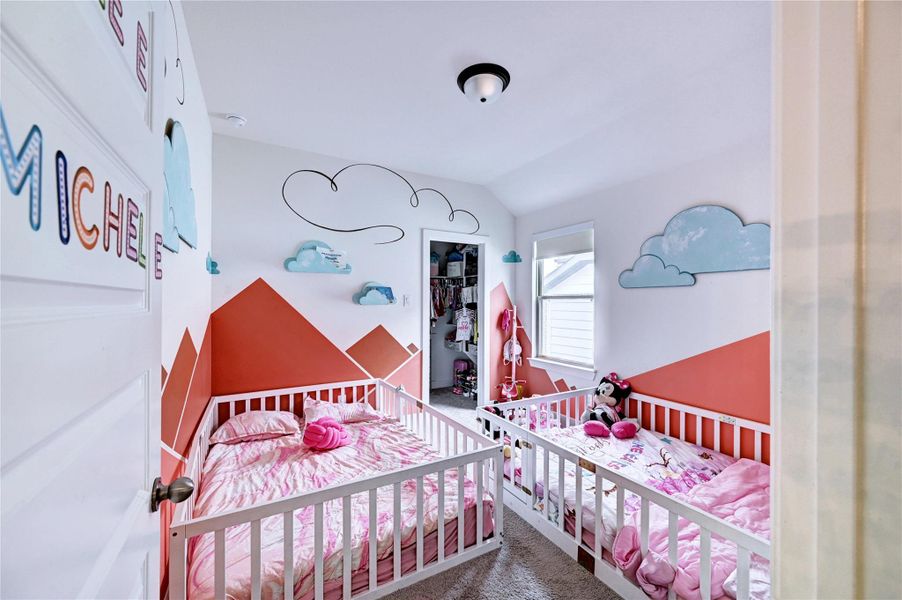 SECONDARY BEDROOM WITH CUSTOM WALL DESIGN