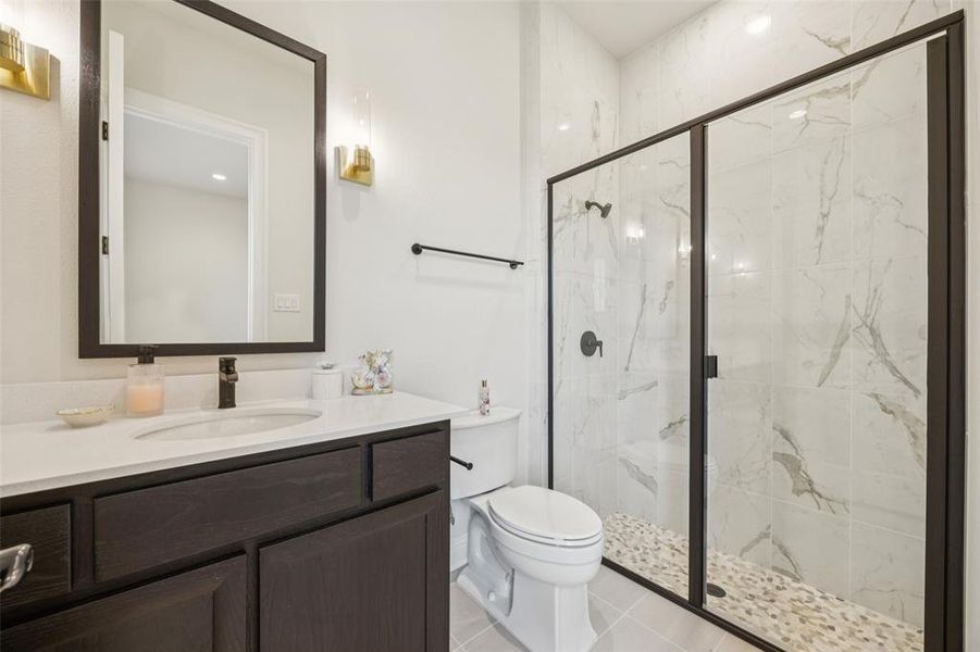 Furnished interior view inside a new home in , Frisco (Image 25).