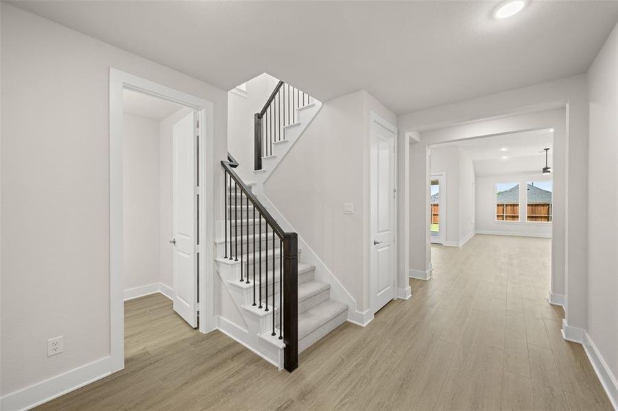 2220 Oak Branch- Entry-2