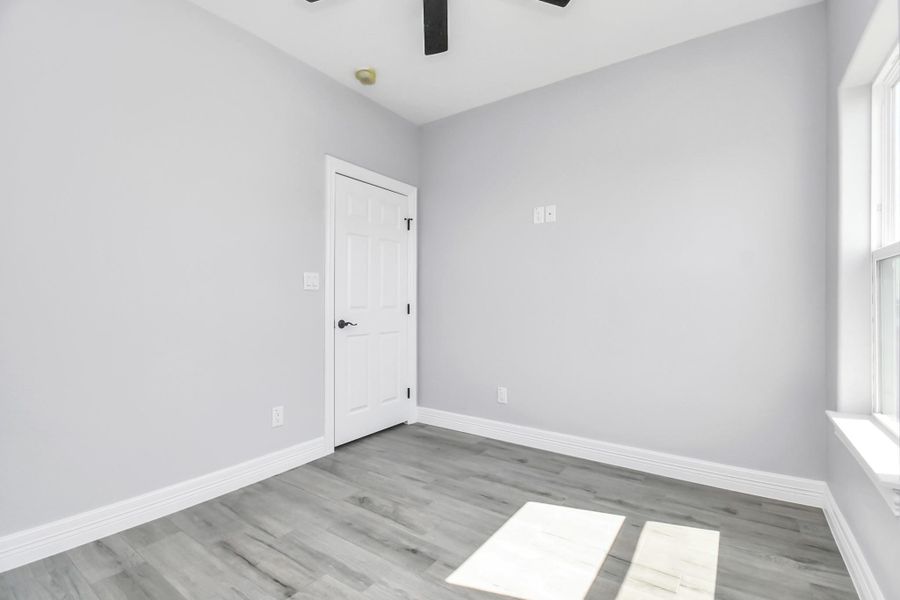 Spacious, unfurnished interior of a new home in , Dickinson (Image 32).